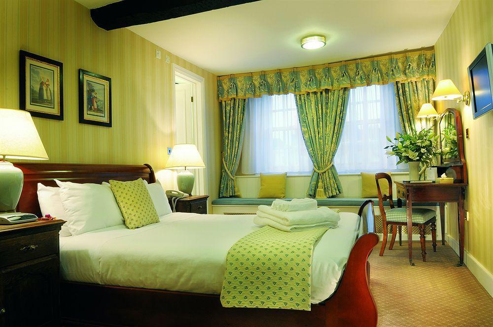 The Bear Hotel Дивайзис Номер фото